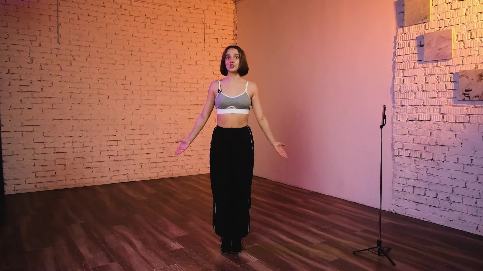 4. Работа рук и подача