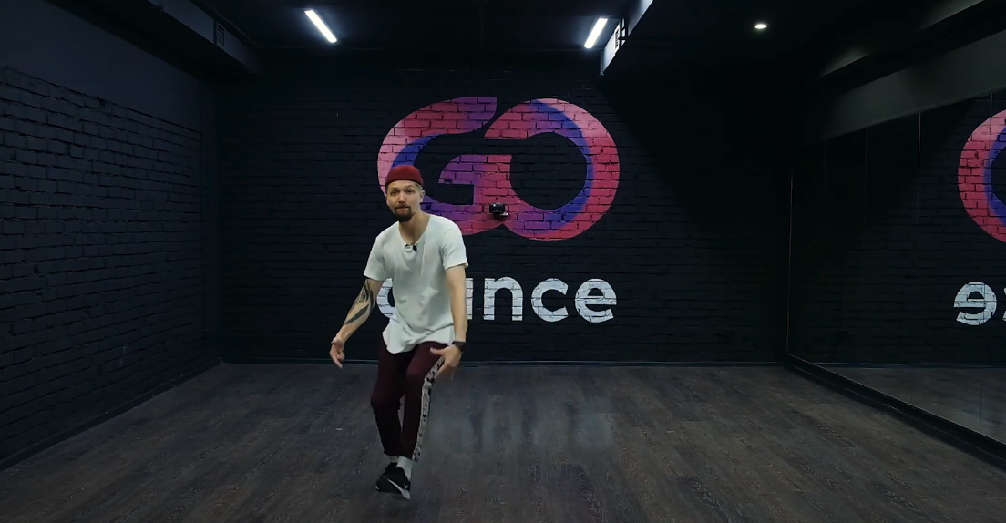 БАЗОВЫЕ ШАГИ: Свободный шаг (Free Step)