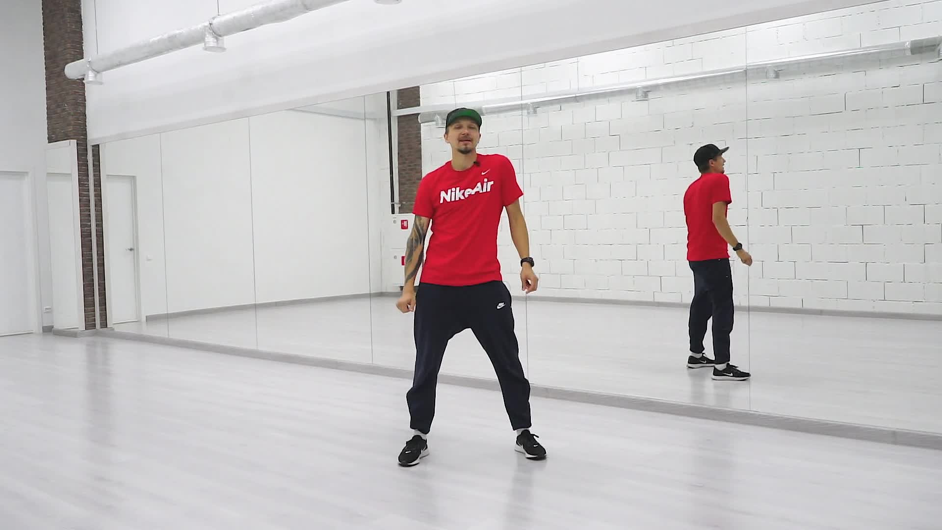 3. Знакомимся поближе + 2 новых движения