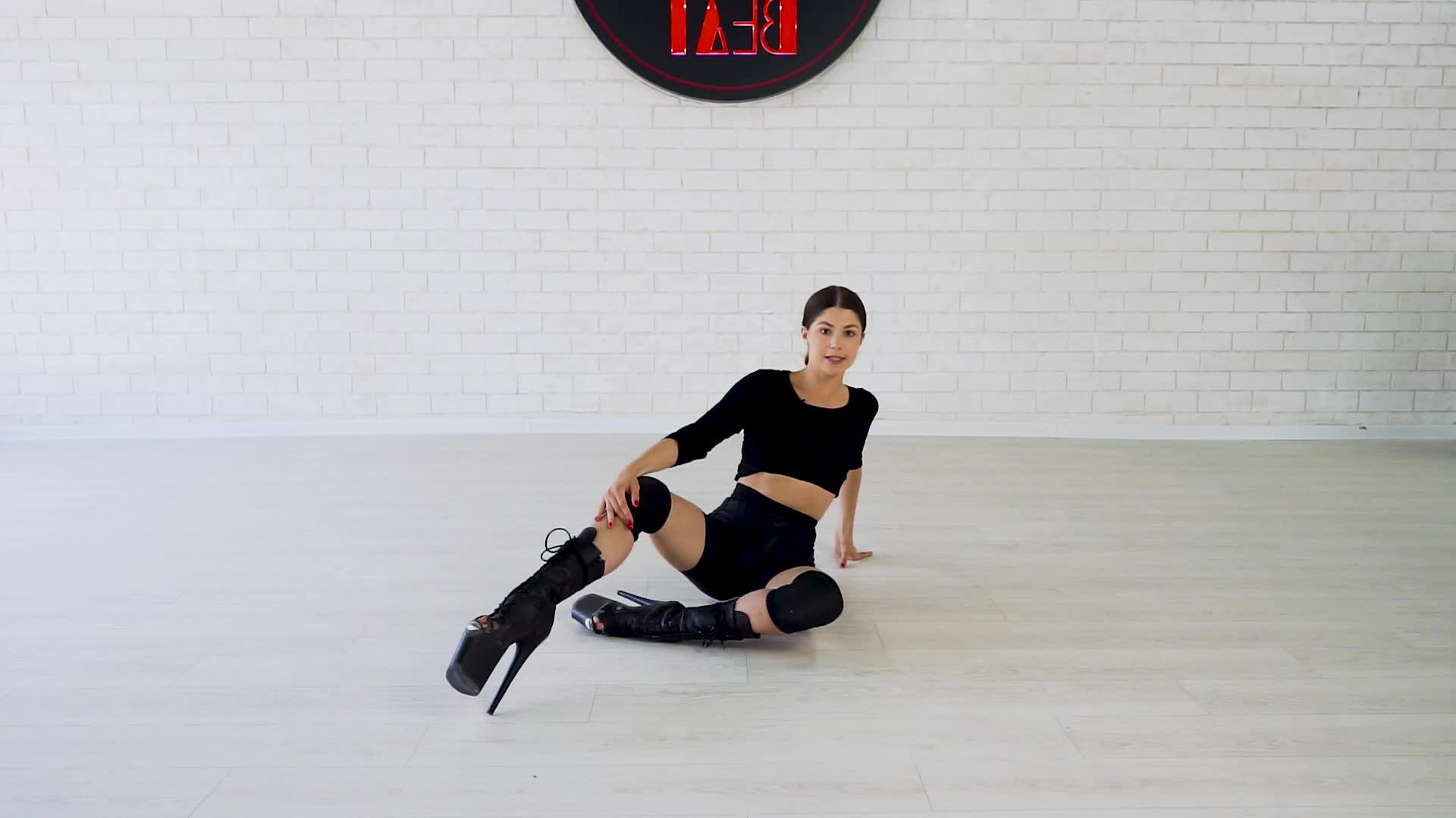 Вращение сидя