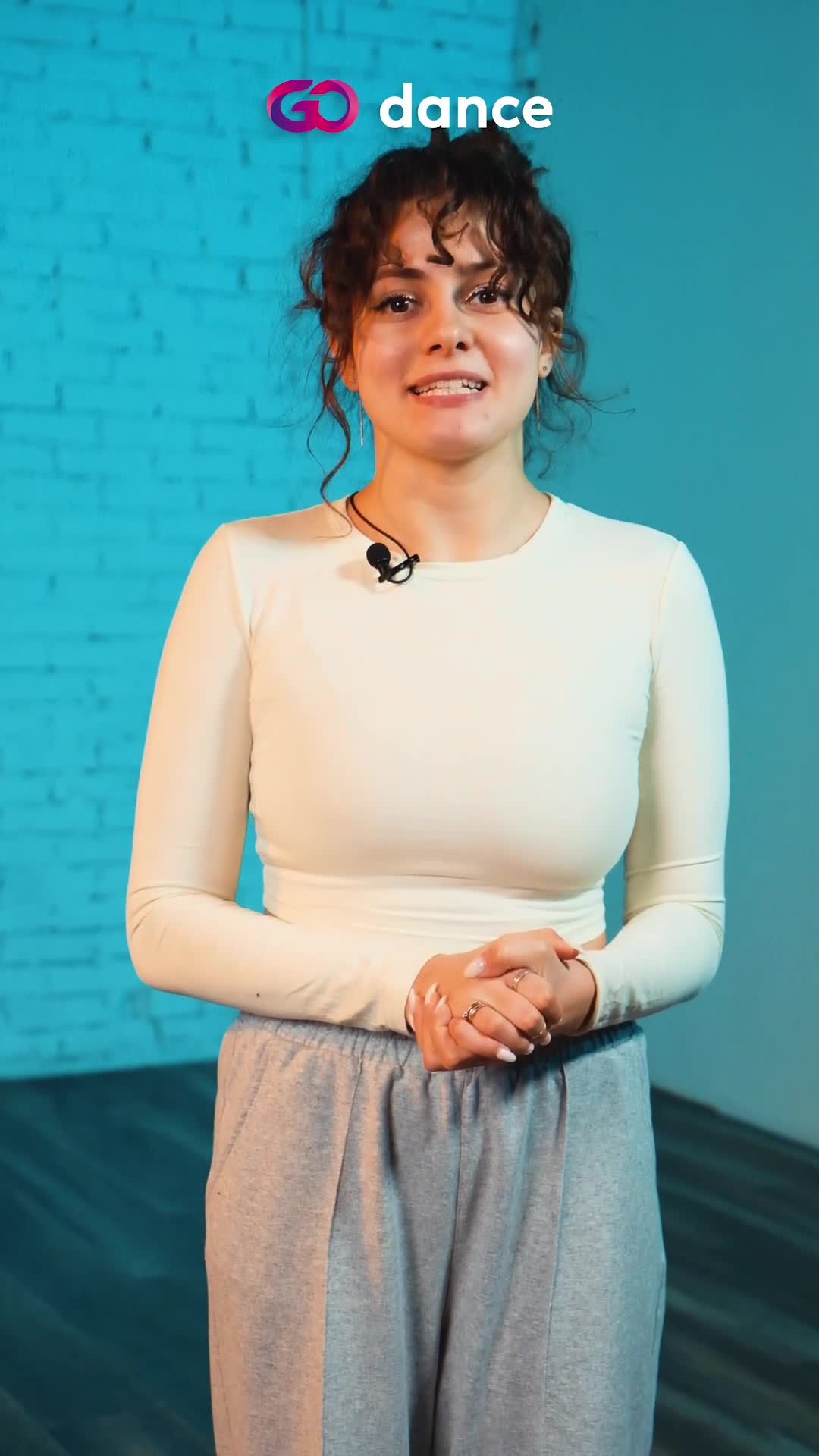 Frame up strip: база, aкробатика и хореография